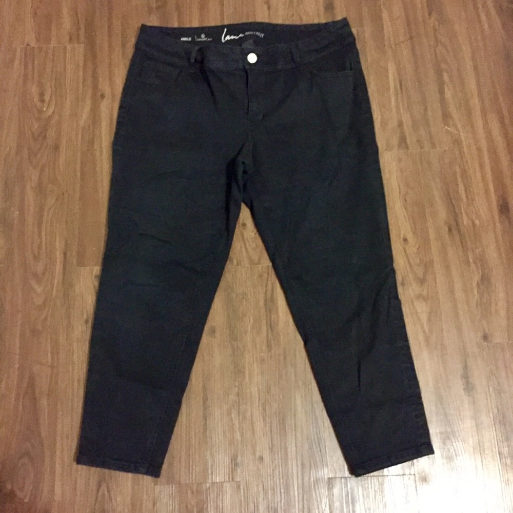 Lane Bryant Skinny Black Ankle Jeans sz 18